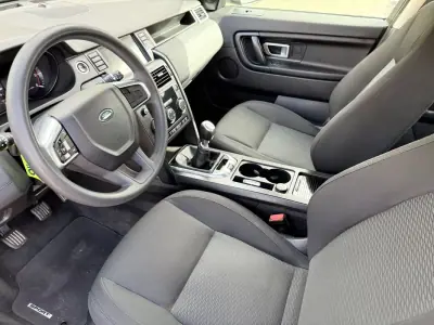 Land Rover Discovery Sport 2015 - 15900 EUR, 166000 km - AUTO.MOTO.pt - 166000km - foto 5 de 26