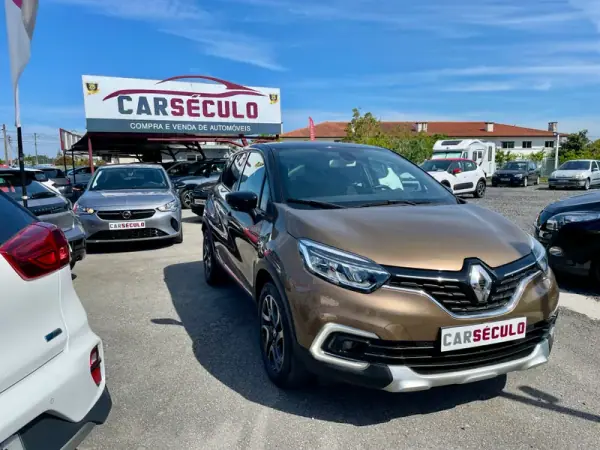 Renault Captur 2017 - 12950 EUR, 85620 km - AUTO.MOTO.pt - 85620km - foto 3 de 27