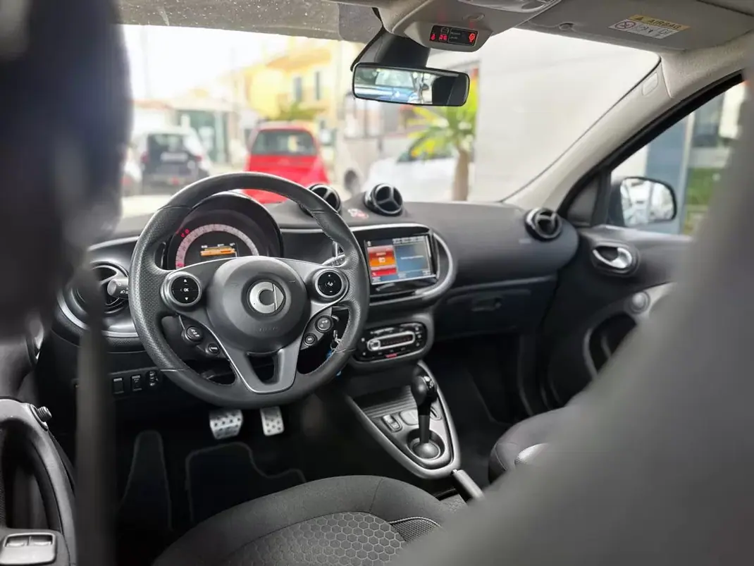 Smart ForFour 2020 - 12400 EUR, 22521 km - AUTO.MOTO.pt - 22521km - foto 5 de 20