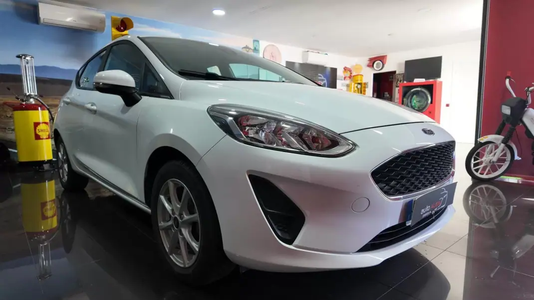Ford Fiesta 2018 - 13500 EUR, 60152 km - AUTO.MOTO.pt - 60152km - foto 8 de 22