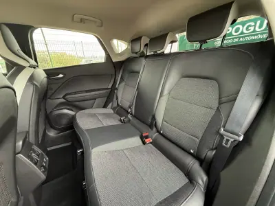 Renault Captur 2021 - 19900 EUR, 41569 km - AUTO.MOTO.pt - 41569km - foto 12 de 22