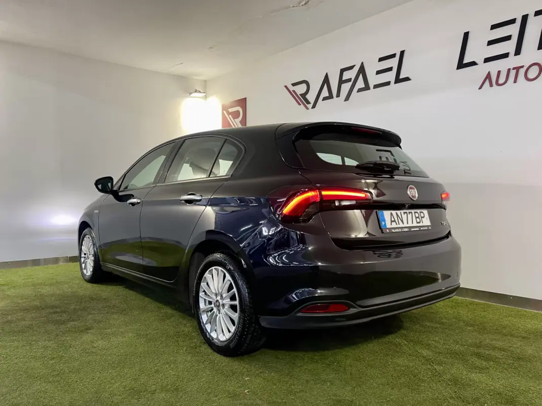 Fiat Tipo 2021 - 11700 EUR, 141000 km - AUTO.MOTO.pt - 141000km - foto 9 de 34