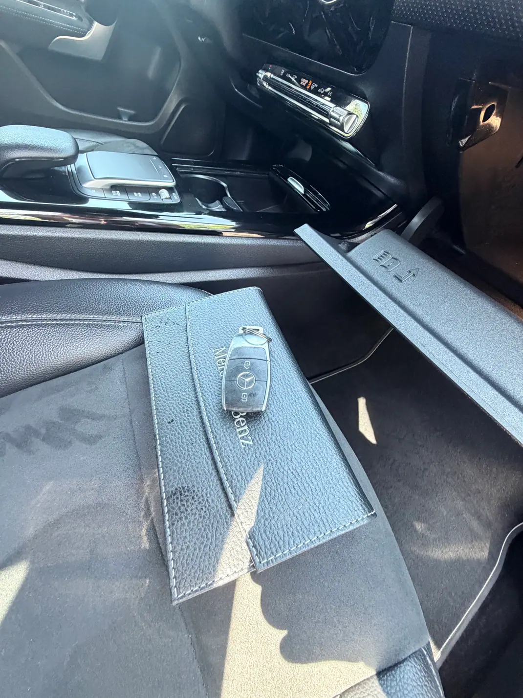 Mercedes-Benz A 220 2021 - 33950 EUR, 140000 km - AUTO.MOTO.pt - 140000km - foto 9 de 13