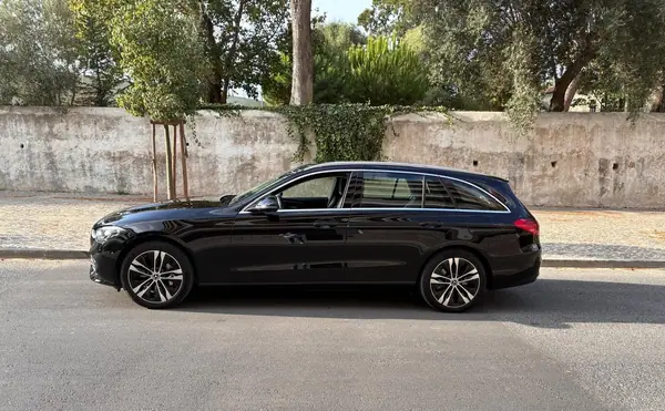 Mercedes-Benz C 300 e Avantgarde 2022 Hybrid Plug-In