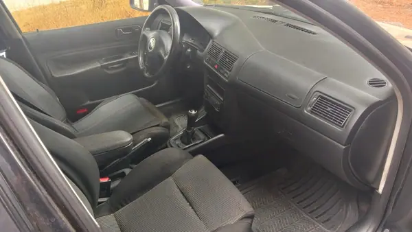 Volkswagen Golf 1999 - 2750 EUR, 457773 km - 457773km - foto 8 de 15