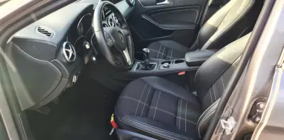 Mercedes-Benz A 180 2014 - 17900 EUR, 123000 km - AUTO.MOTO.pt - 123000km - foto 10 de 12