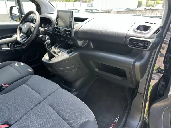 Citroën Berlingo 1.5 Hdi 2020 - 12900 EUR, 120000 km - AUTO.MOTO.pt - 120000km - foto 42 de 53