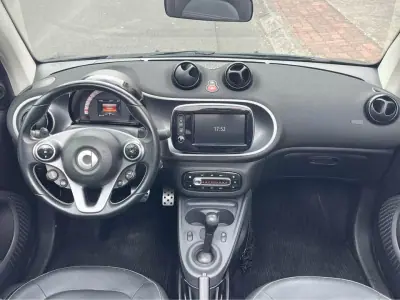 Smart Fortwo Cabrio 2016 - 14750 EUR, 50604 km - AUTO.MOTO.pt - 50604km - foto 6 de 7
