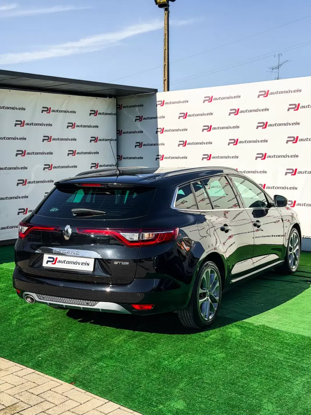Renault Mégane 2016 - 12500 EUR, 160445 km - 160445km - foto 10 de 19