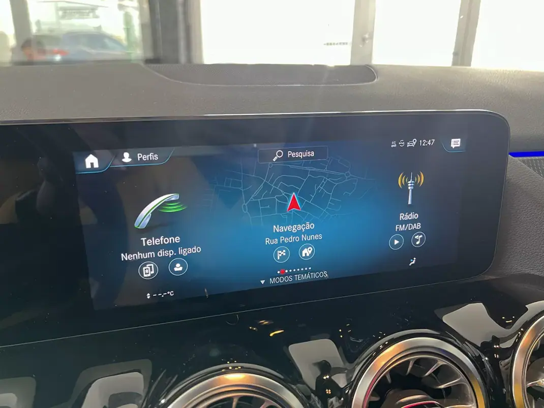 Mercedes-Benz EQA 2021 - 30600 EUR, 49282 km - AUTO.MOTO.pt - 49282km - foto 11 de 24