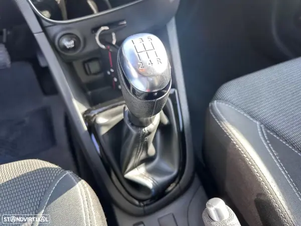 Renault Clio 2017 - 8500 EUR, 135702 km - AUTO.MOTO.pt - 135702km - foto 34 de 47