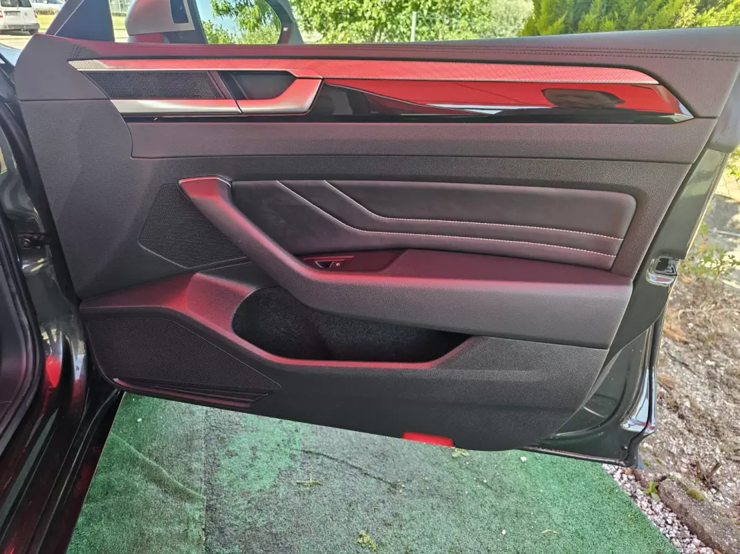 Volkswagen Arteon 2022 - 30500 EUR, 32500 km - AUTO.MOTO.pt - 32500km - foto 47 de 51