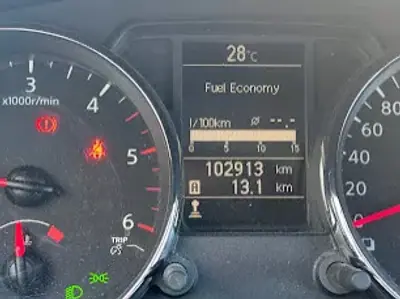 Nissan Qashqai 2013 - 12500 EUR, 102950 km - AUTO.MOTO.pt - 102950km - foto 13 de 18