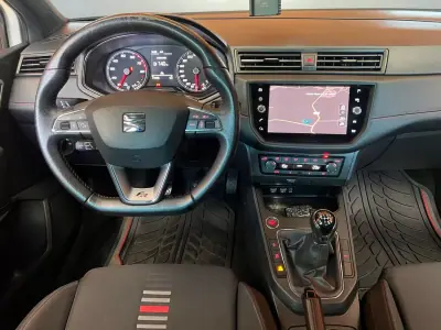 SEAT Ibiza 2019 - 13900 EUR, 117053 km - AUTO.MOTO.pt - 117053km - foto 7 de 21