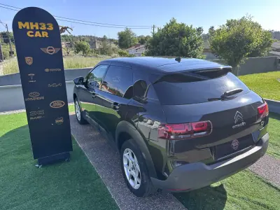 Citroën C4 Cactus 2018 - 11900 EUR, 180000 km - AUTO.MOTO.pt - 180000km - foto 14 de 47
