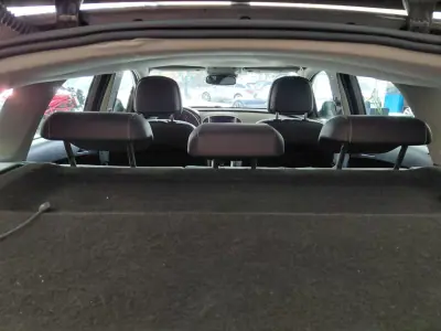Opel Astra 2010 - 6900 EUR, 212000 km - AUTO.MOTO.pt - 212000km - foto 7 de 20