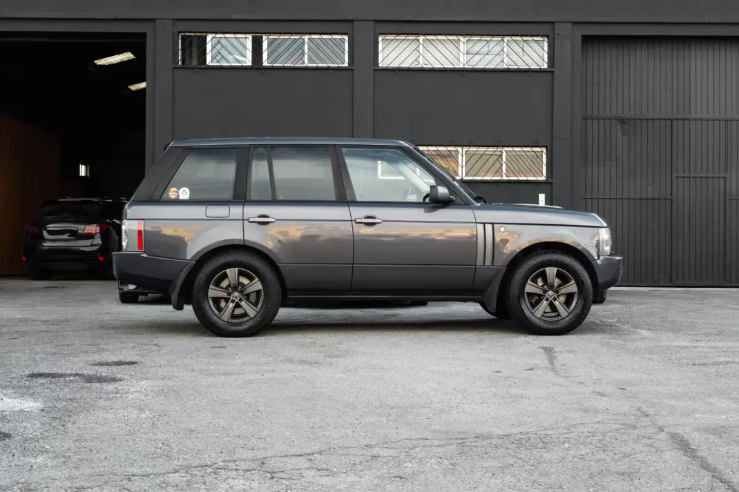 Land Rover Range Rover 2002 - 17800 EUR, 270400 km - 270400km - foto 5 de 26