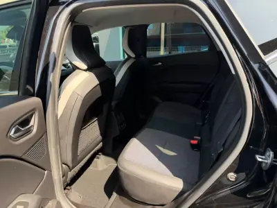 Renault Captur 2023 - 17900 EUR, 81925 km - AUTO.MOTO.pt - 81925km - foto 10 de 13