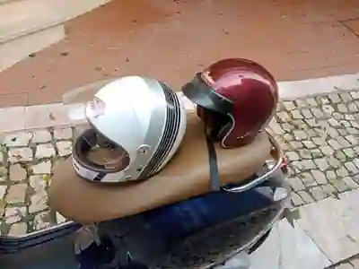 Vespa Primavera 150 ABS 2022 - 4200 EUR, 25067 km - AUTO.MOTO.pt - 25067km - foto 8 de 9
