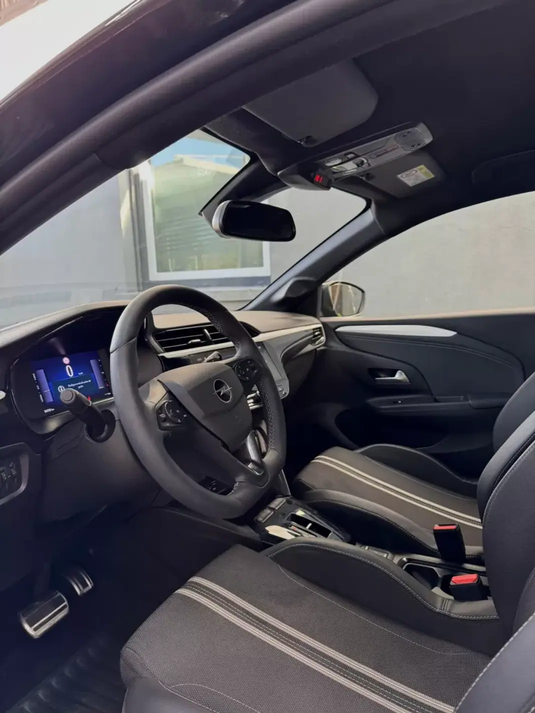 Opel Corsa 2025 - 18900 EUR, 16750 km - 16750km - foto 12 de 25