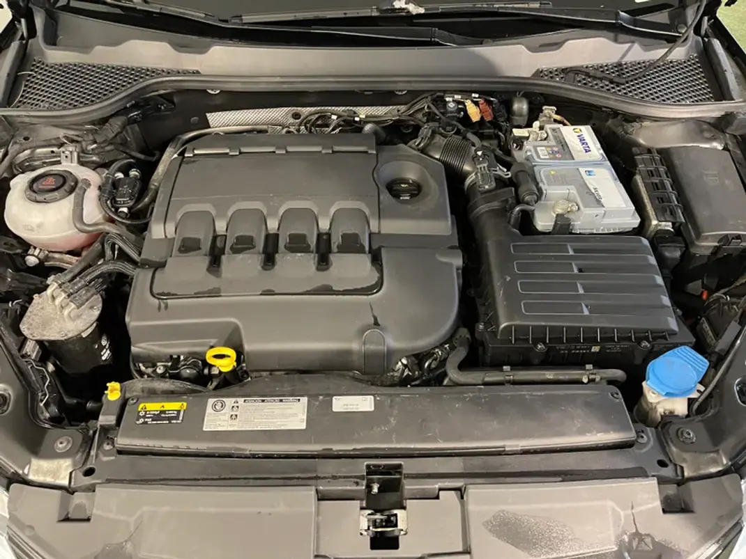SEAT Leon ST 2019 - 11950 EUR, 182000 km - AUTO.MOTO.pt - 182000km - foto 33 de 34