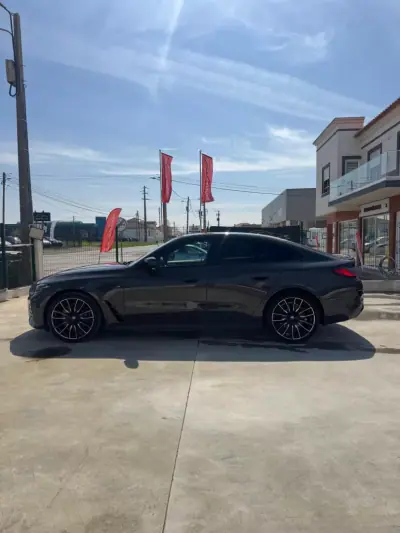 BMW i4 2022 - 53505 EUR, 54000 km - AUTO.MOTO.pt - 54000km - foto 13 de 25
