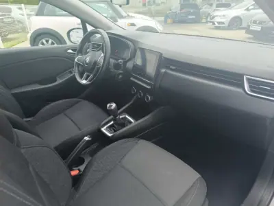 Renault Clio 2020 - 13990 EUR, 94621 km - AUTO.MOTO.pt - 94621km - foto 13 de 16