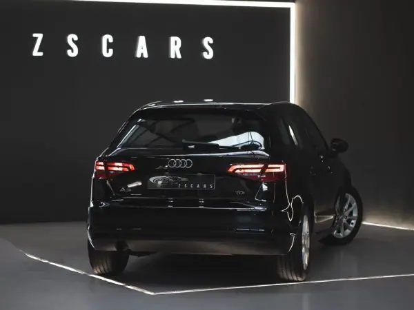 Audi A3 Sportback 2016 - 13490 EUR, 155974 km - AUTO.MOTO.pt - 155974km - foto 7 de 21