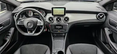 Mercedes-Benz GLA 180 2015 - 21500 EUR, 160000 km - AUTO.MOTO.pt - 160000km - foto 7 de 31