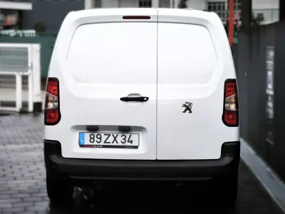 Peugeot Partner 1.5 BlueHDI Longa c/Barras Tejadilho 2020 - 13950 EUR, 114372 km - AUTO.MOTO.pt - 114372km - foto 13 de 44