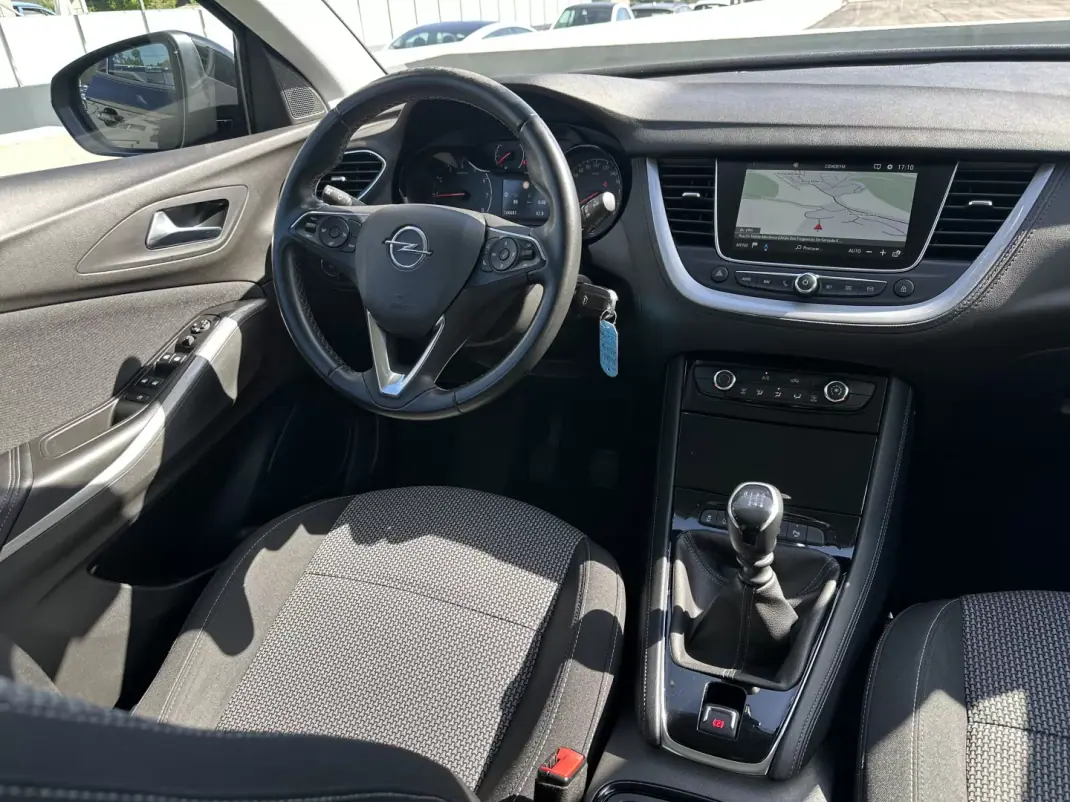 Opel Grandland X 2020 - 15900 EUR, 160000 km - 160000km - foto 24 de 55