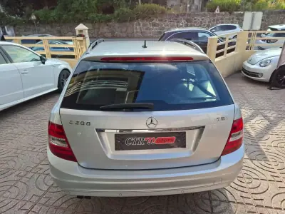 Mercedes-Benz C 200 2011 - 11500 EUR, 221260 km - AUTO.MOTO.pt - 221260km - foto 8 de 32