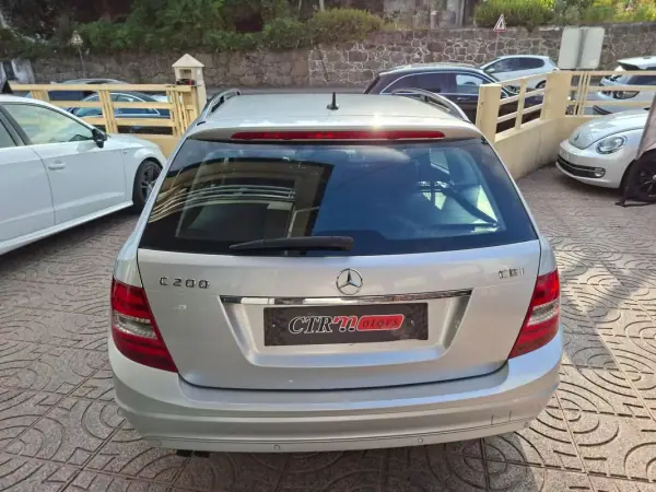 Mercedes-Benz C 200 2011 - 11500 EUR, 221260 km - AUTO.MOTO.pt - 221260km - foto 8 de 32