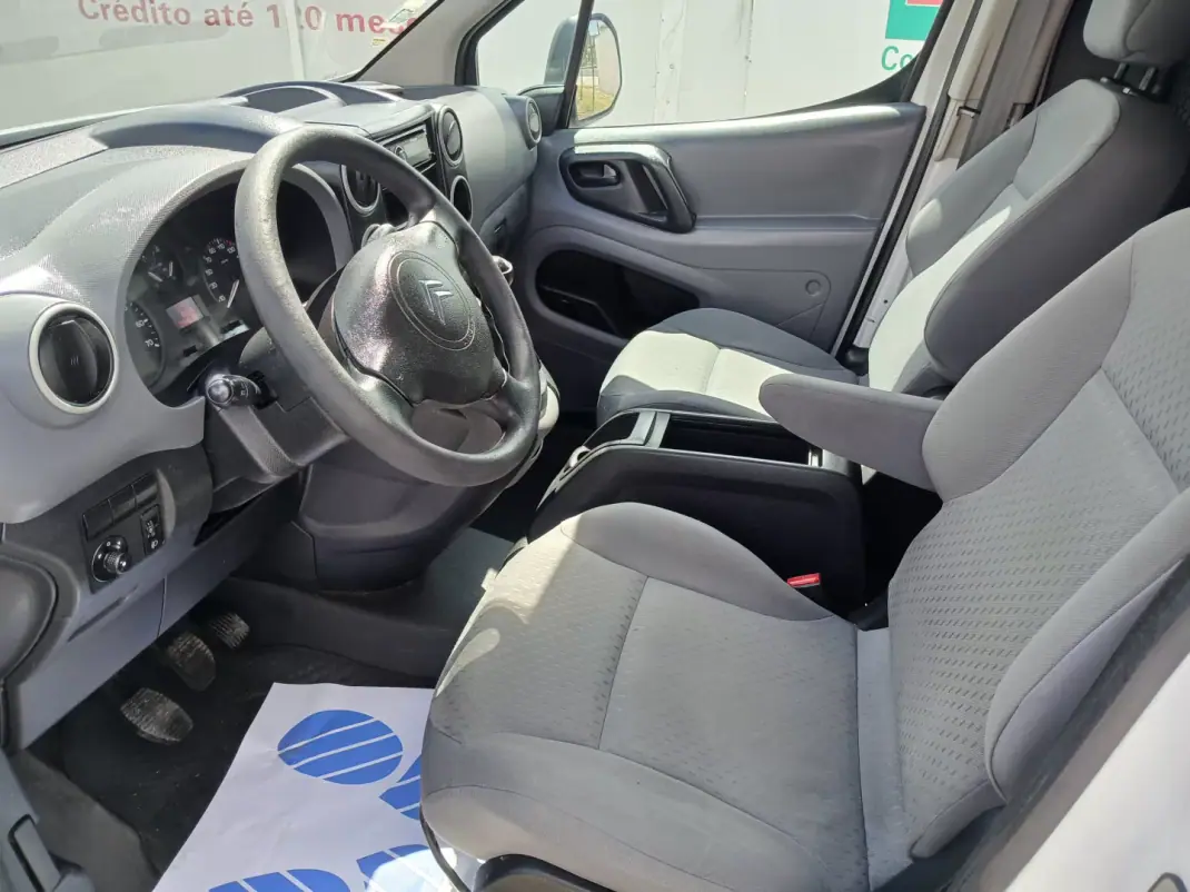 Citroën BERLINGO 1.6 HDI 600 C/AC 2010 - 8750 EUR, 54679 km - AUTO.MOTO.pt - 54679km - foto 15 de 23