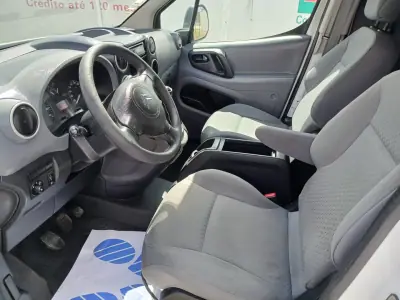 Citroën BERLINGO 1.6 HDI 600 C/AC 2010 - 8750 EUR, 54679 km - AUTO.MOTO.pt - 54679km - foto 15 de 23
