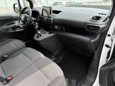 Citroën Berlingo 1.5 Hdi 2019 - 9900 EUR, 180000 km - AUTO.MOTO.pt - 180000km - foto 39 de 43