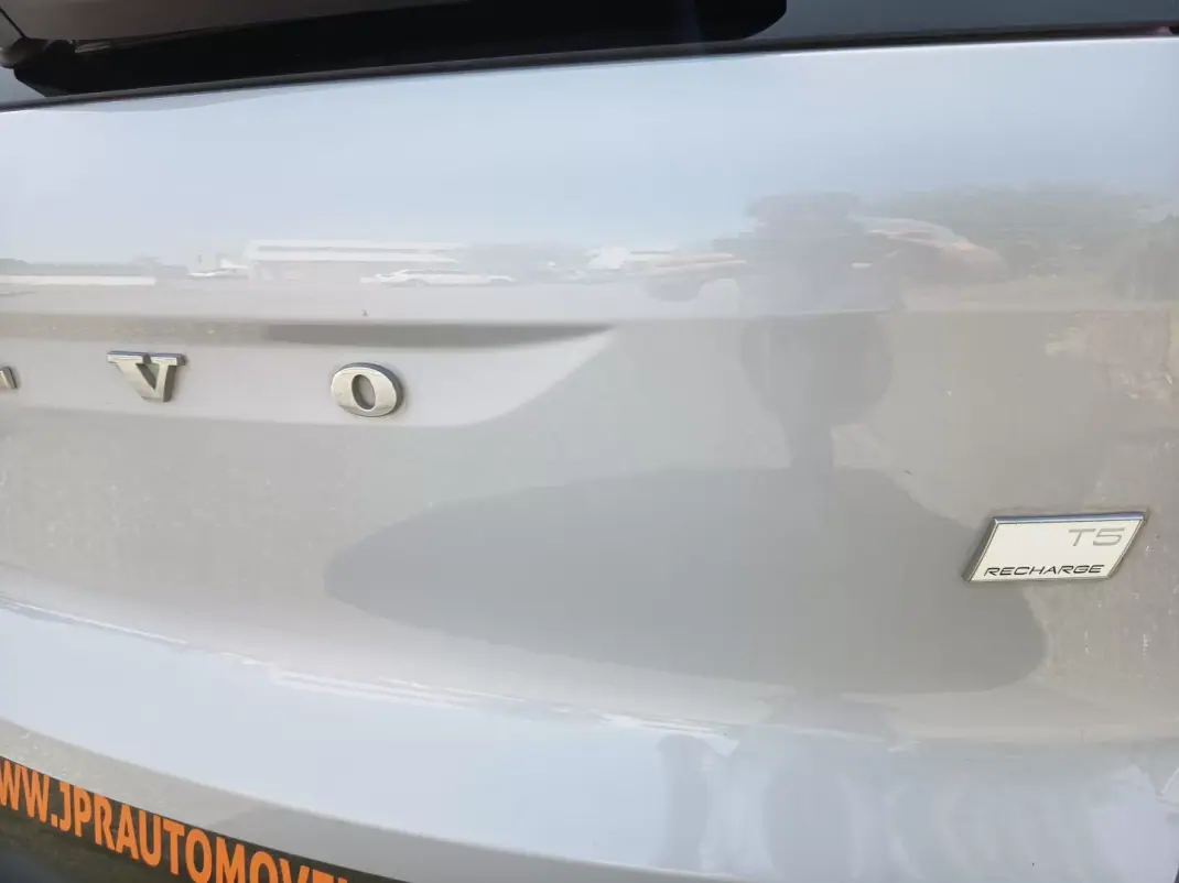 Volvo XC 40 2020 - 23990 EUR, 116700 km - 116700km - foto 6 de 26