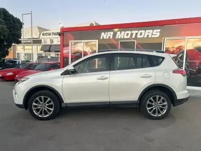 Toyota RAV4 2019 - 29990 EUR, 53500 km - AUTO.MOTO.pt - 53500km - foto 3 de 16