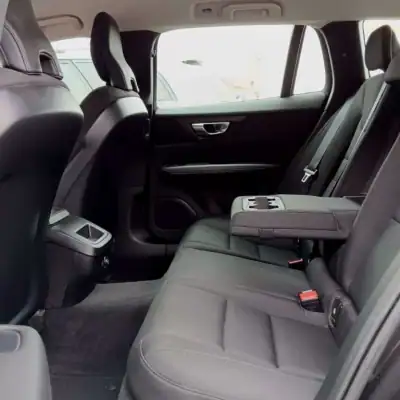Volvo V60 2019 - 22900 EUR, 165194 km - AUTO.MOTO.pt - 165194km - foto 25 de 27