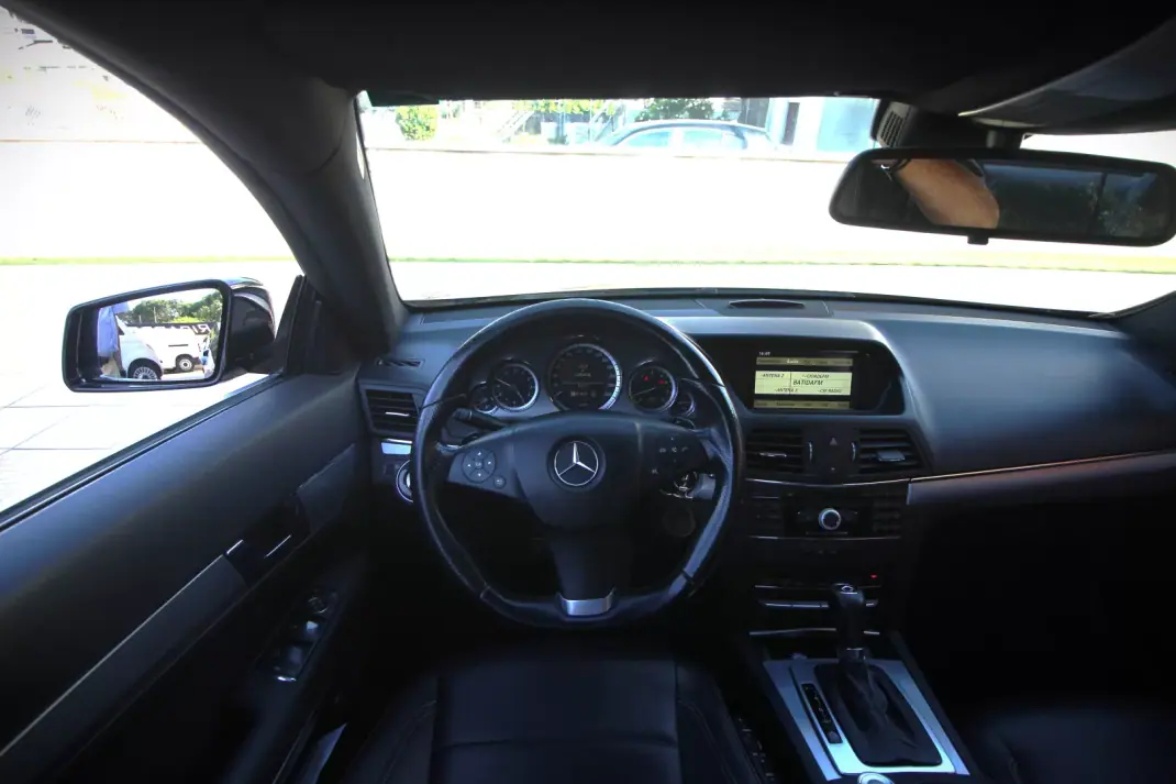 Mercedes-Benz E 250 2010 - 14990 EUR, 225000 km - 225000km - foto 18 de 31
