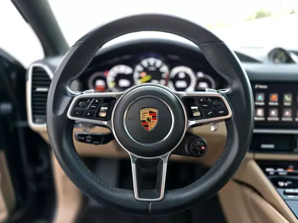 Porsche Cayenne Coupé 2021 - 82000 EUR, 57000 km - AUTO.MOTO.pt - 57000km - foto 18 de 36