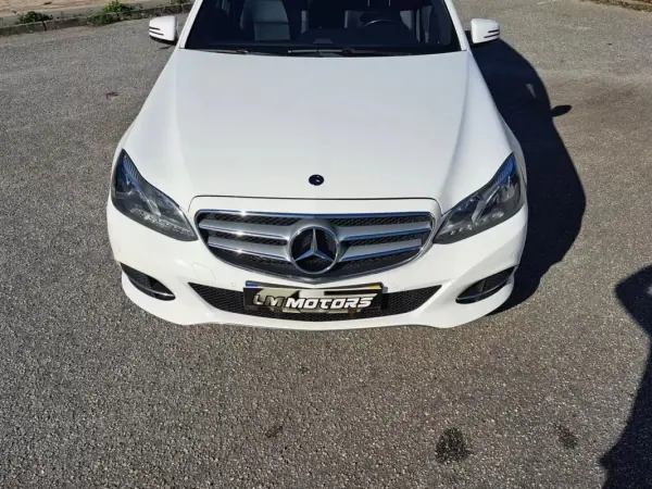 Mercedes-Benz E 220 2014 - 18900 EUR, 213445 km - AUTO.MOTO.pt - 213445km - foto 10 de 46