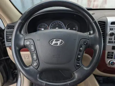 Hyundai Santa Fe 2007 - 5900 EUR, 298896 km - AUTO.MOTO.pt - 298896km - foto 17 de 23
