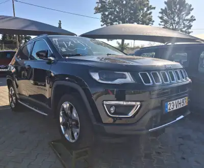 Jeep Compass 2018 - 23500 EUR, 73000 km - AUTO.MOTO.pt - 73000km - foto 5 de 9