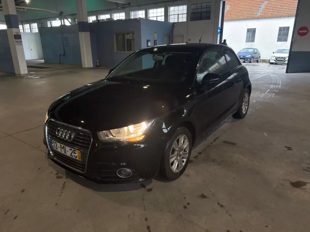 Audi A1 2011 - 10895 EUR, 86000 km - AUTO.MOTO.pt - 86000km - foto 8 de 16