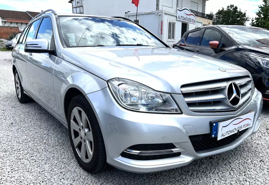 Mercedes-Benz C 180 2014 - 14500 EUR, 206850 km - AUTO.MOTO.pt - 206850km - foto 1 de 13