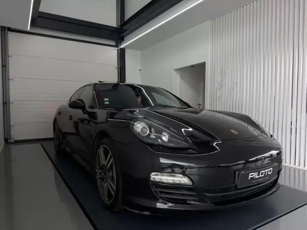 Porsche Panamera 2012 - 34990 EUR, 187000 km - AUTO.MOTO.pt - 187000km - foto 3 de 22