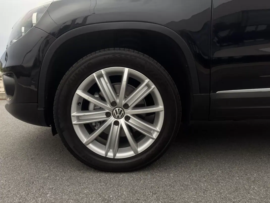 Volkswagen Tiguan 2011 - 13800 EUR, 147290 km - 147290km - foto 16 de 26