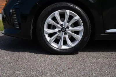 Renault Clio 2024 - 16950 EUR, 38060 km - AUTO.MOTO.pt - 38060km - foto 4 de 16