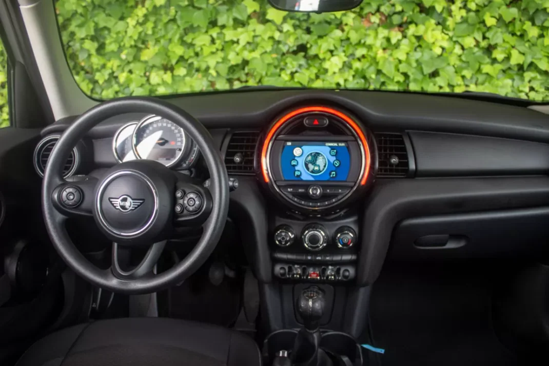 MINI Berlingo 2018 - 14500 EUR, 101200 km - 101200km - foto 14 de 17
